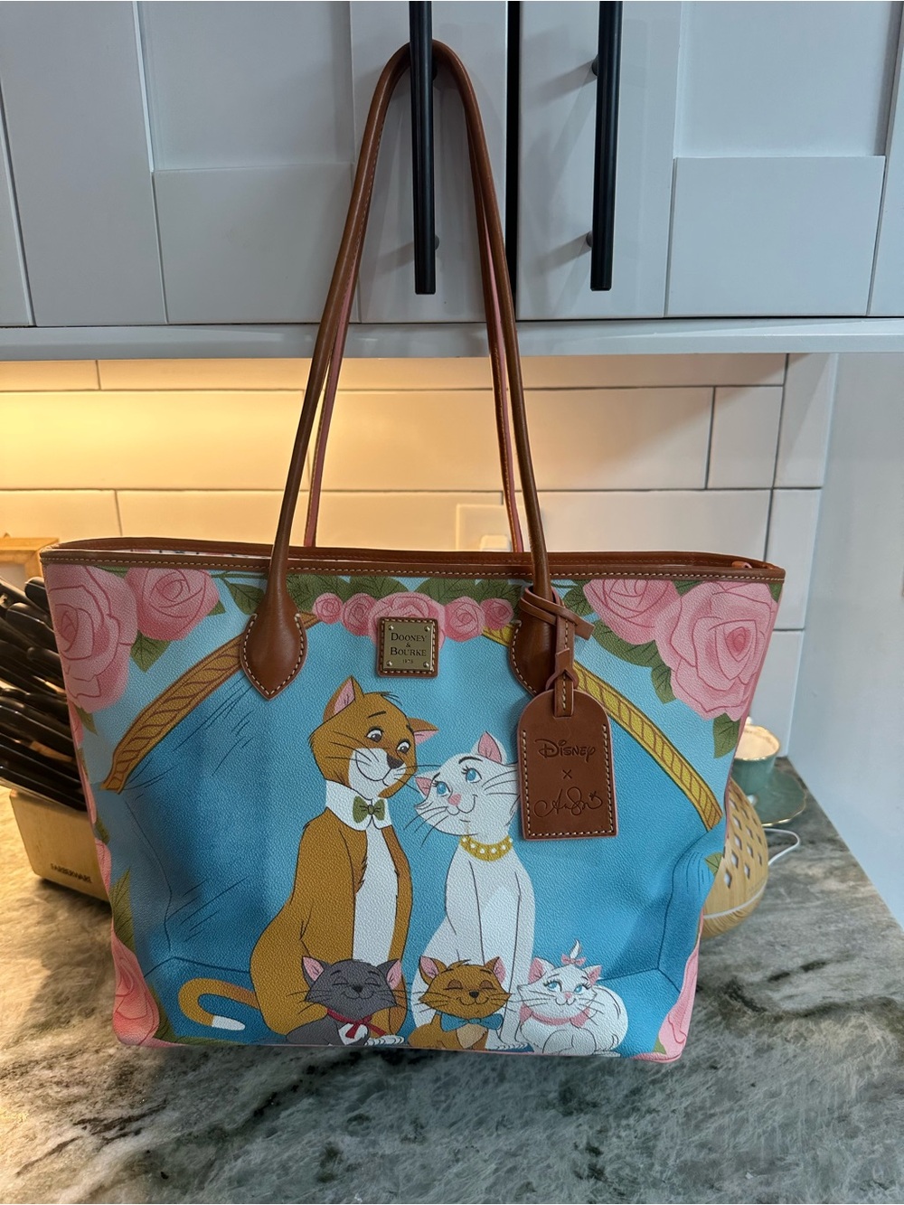 Dooney & Bourke Aristocats tote - Picture 2 of 11